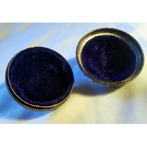 Natural Stone East Asian Ring Box