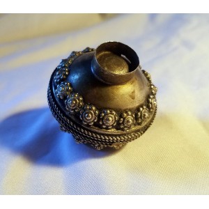 Natural Stone East Asian Ring Box